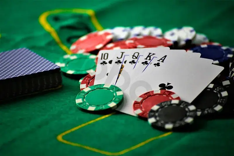 Nomini poker